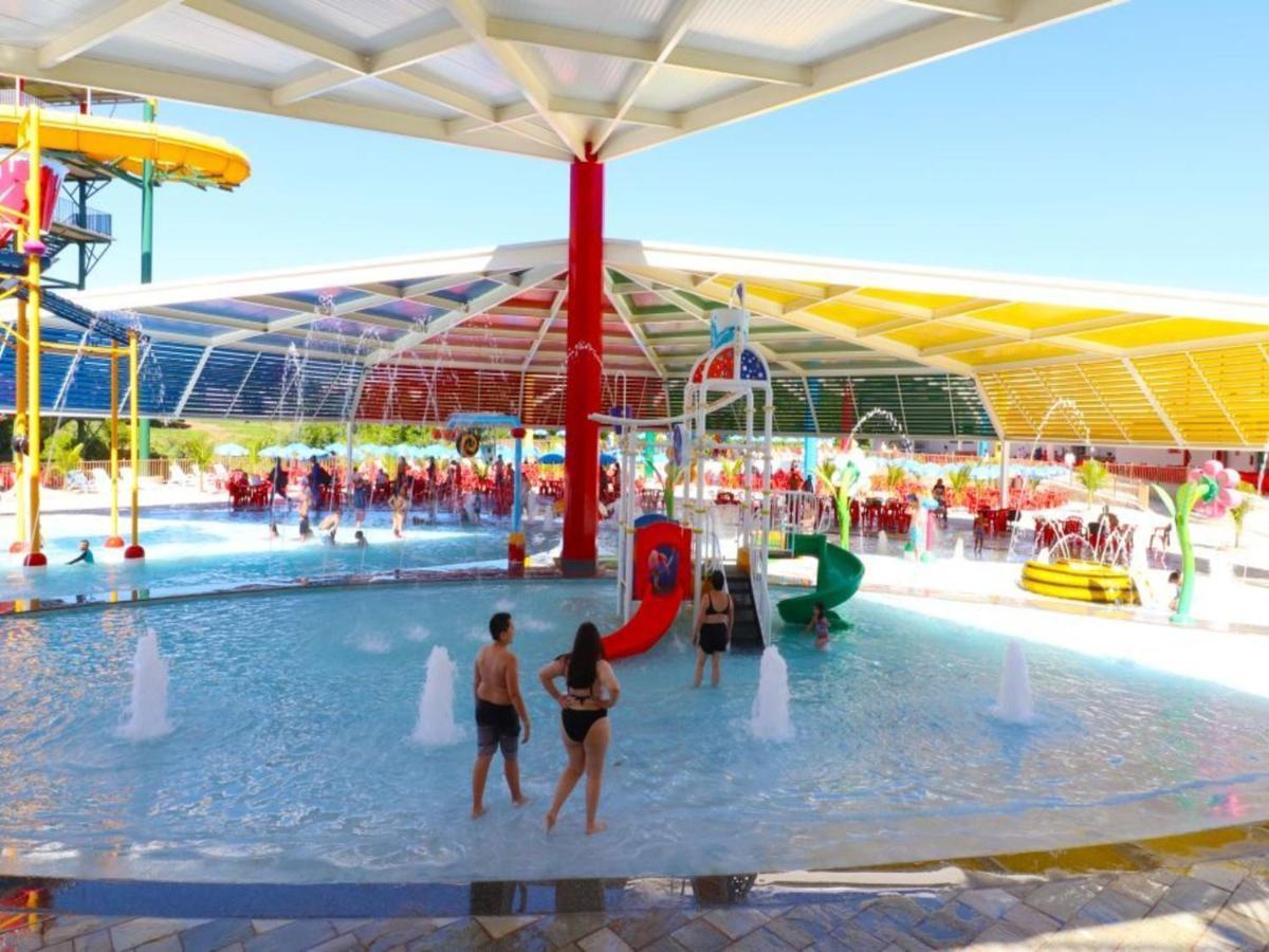 Imperio Com 1 Dia No Acqua Park Apartment Caldas Novas