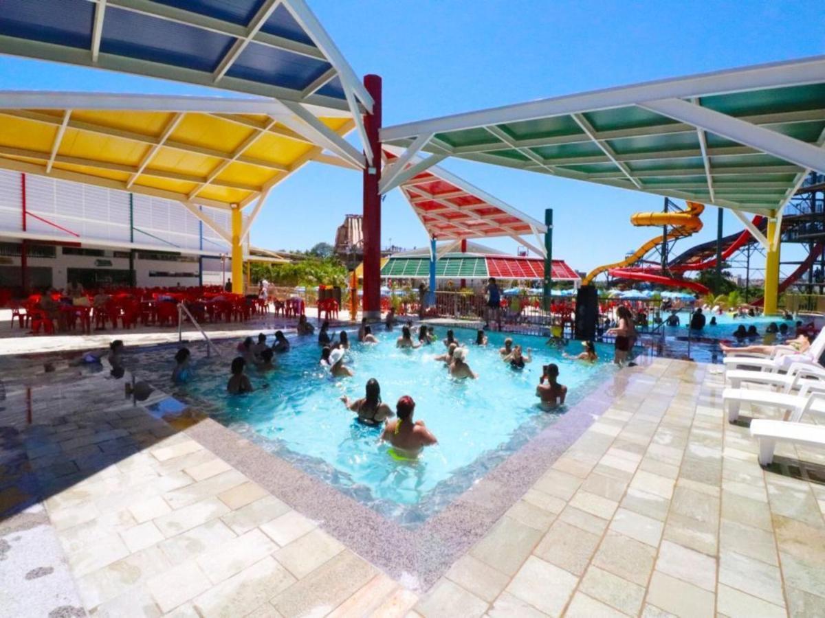 Imperio Com 1 Dia No Acqua Park Apartment