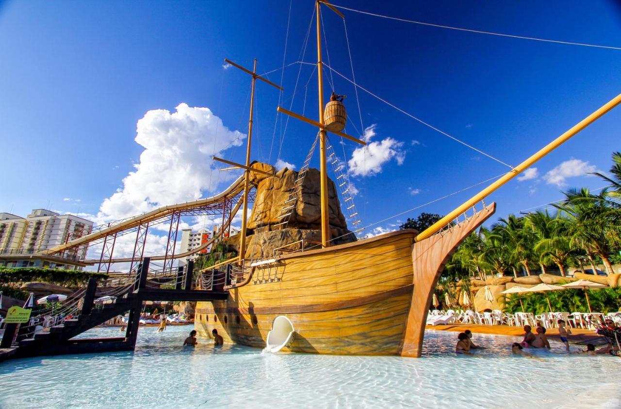 Imperio Com 1 Dia No Acqua Park *