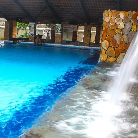 Caldas Novas Imperio Romano Com 1 Dia No Acqua Park Exterior photo