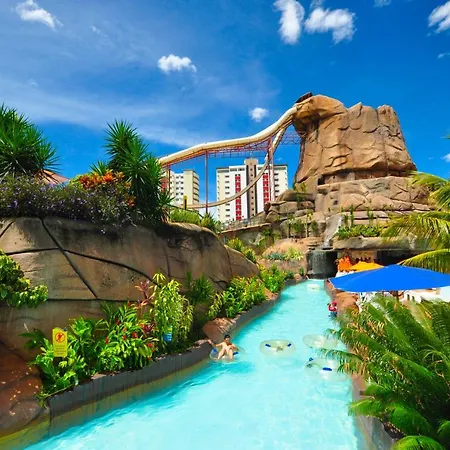 Caldas Novas Imperio Romano Com 1 Dia No Acqua Park Exterior photo